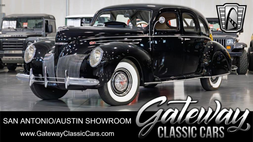 used 1939 Lincoln Zephyr car, priced at $31,000