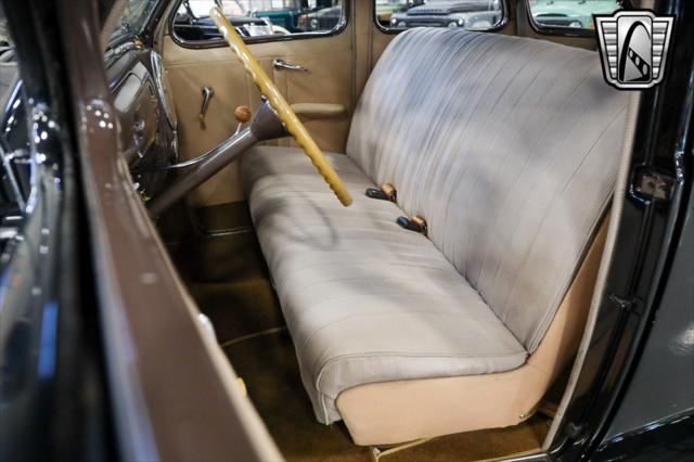 used 1939 Lincoln Zephyr car, priced at $31,000