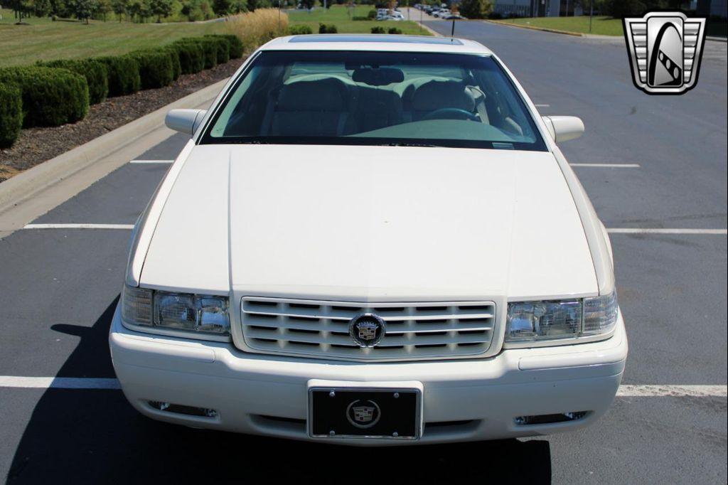 used 2002 Cadillac Eldorado car, priced at $8,500