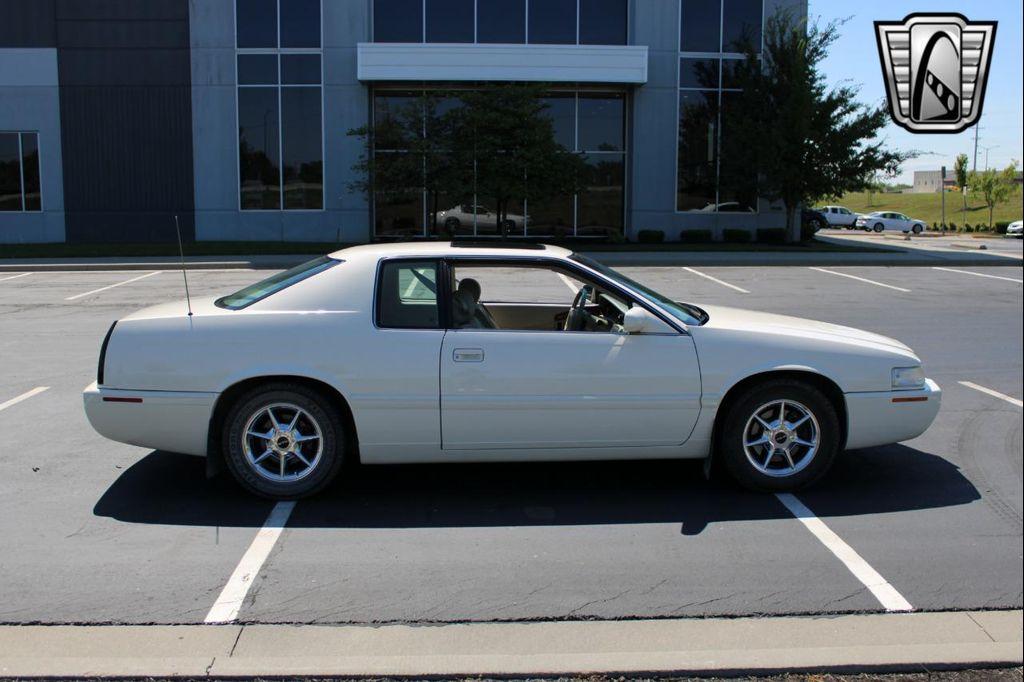 used 2002 Cadillac Eldorado car, priced at $8,500