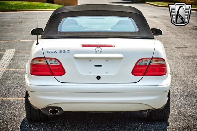 used 2002 Mercedes-Benz CLK-Class car, priced at $19,500