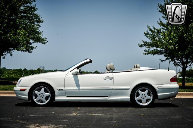 used 2002 Mercedes-Benz CLK-Class car, priced at $19,500