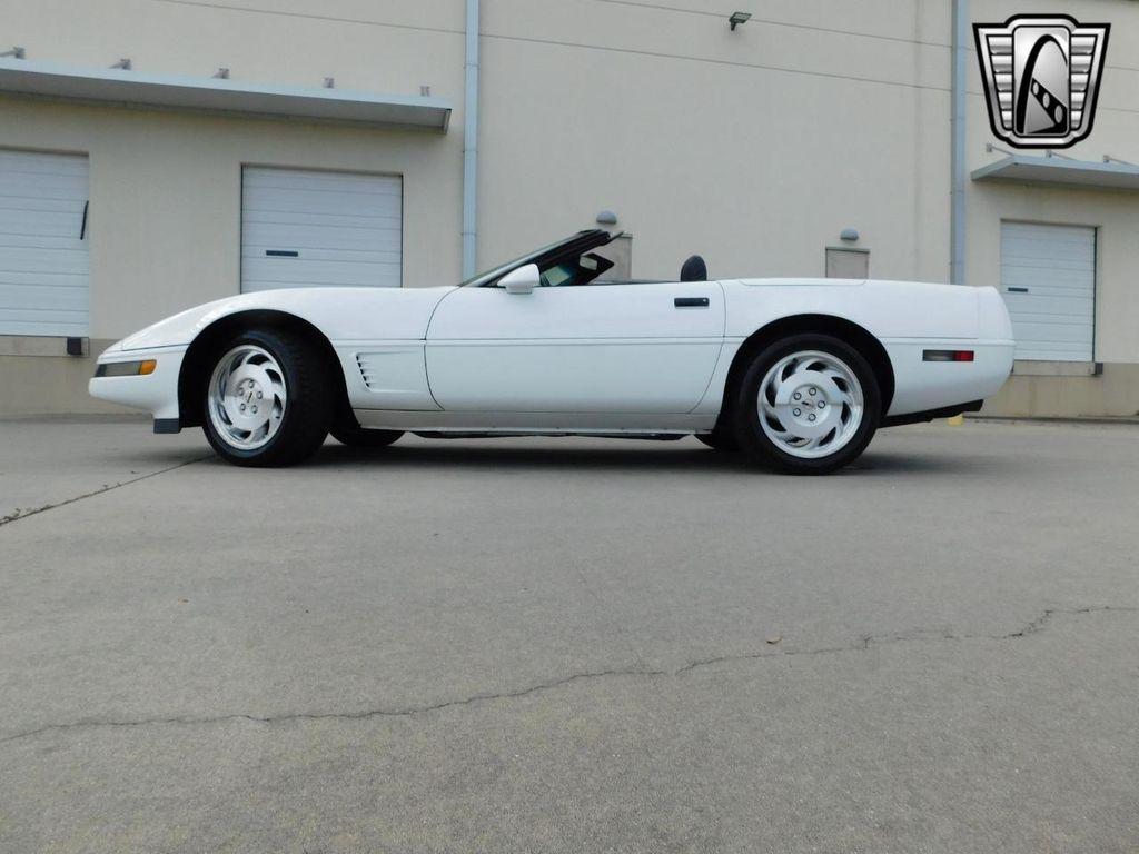 used 1995 Chevrolet Corvette car, priced at $12,500