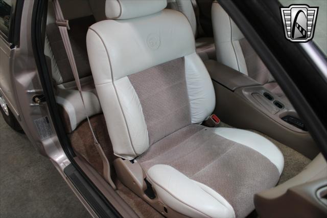 used 1995 Mercury Cougar car, priced at $15,500
