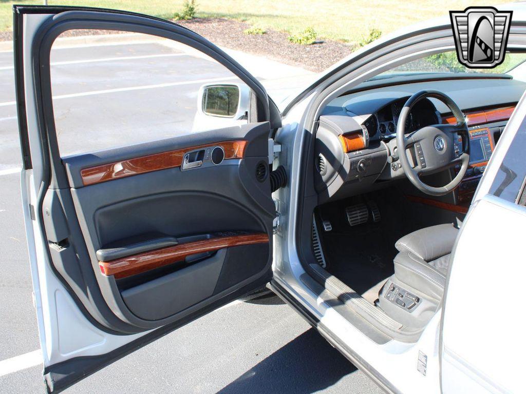 used 2006 Volkswagen Phaeton car, priced at $13,000