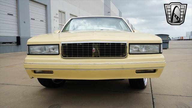 used 1988 Chevrolet Monte Carlo car, priced at $20,000