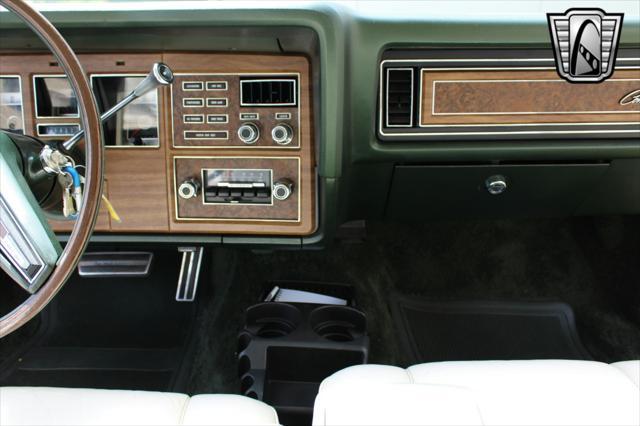 used 1972 Lincoln Continental car, priced at $29,000