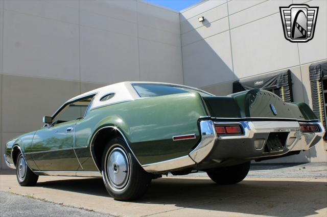 used 1972 Lincoln Continental car, priced at $29,000