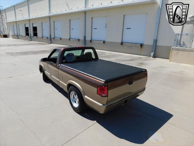 used 2000 Chevrolet S-10 car, priced at $20,000