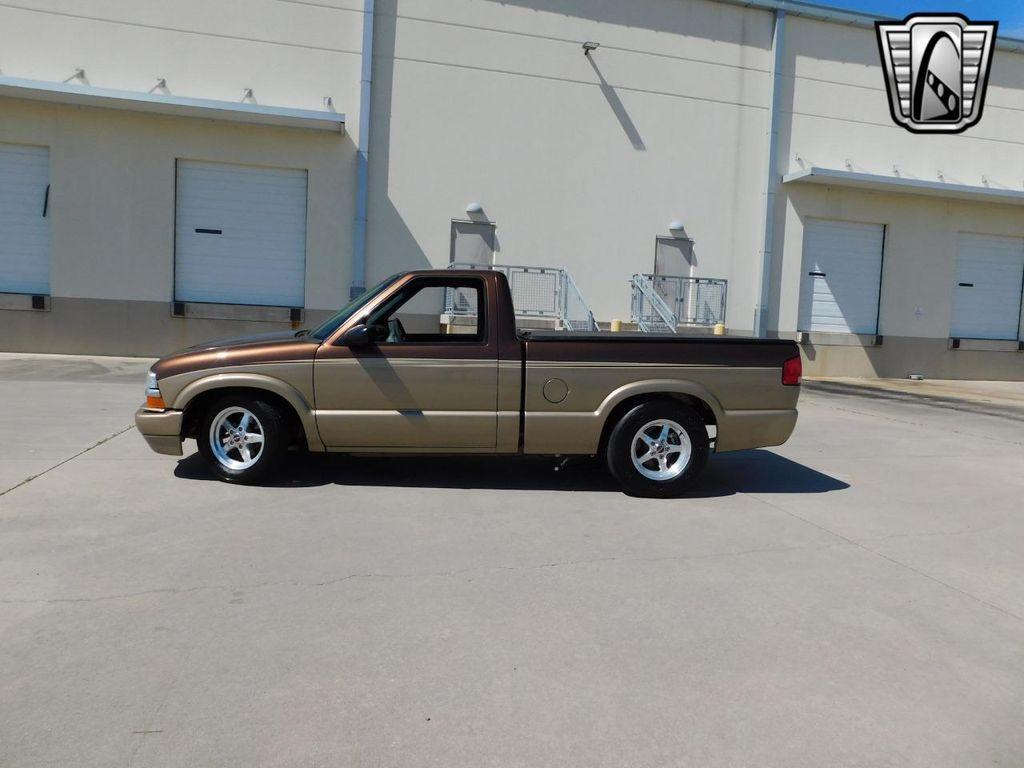 used 2000 Chevrolet S-10 car, priced at $18,000