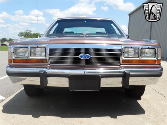 used 1989 Ford Crown Victoria car, priced at $17,500