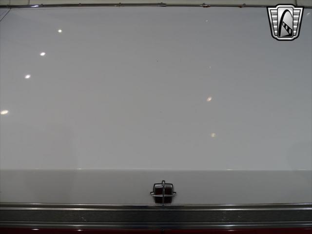 used 1989 Lincoln Town Car car, priced at $13,000