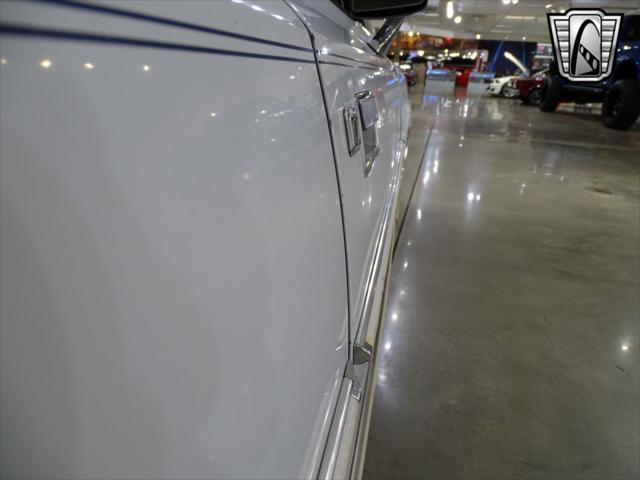 used 1989 Lincoln Town Car car, priced at $13,000