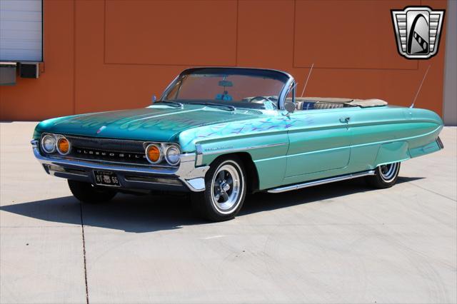 used 1961 Oldsmobile Dynamic 88 car, priced at $28,000