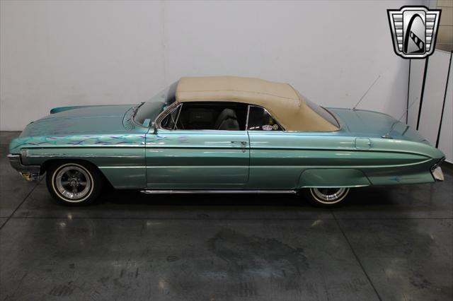 used 1961 Oldsmobile Dynamic 88 car, priced at $28,000