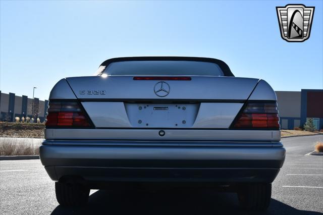 used 1995 Mercedes-Benz E-Class car, priced at $18,000