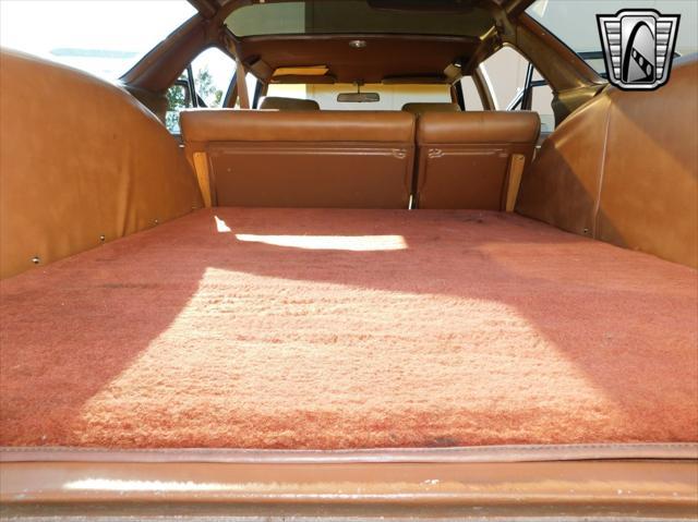 used 1972 Oldsmobile Vista Cruiser car, priced at $32,000