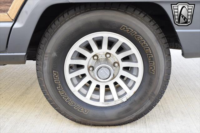 used 1989 Jeep Grand Wagoneer car, priced at $33,000