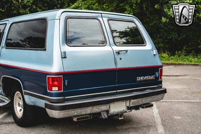 used 1991 Chevrolet Suburban car, priced at $19,000