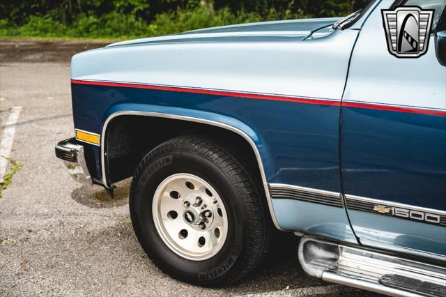 used 1991 Chevrolet Suburban car, priced at $19,000