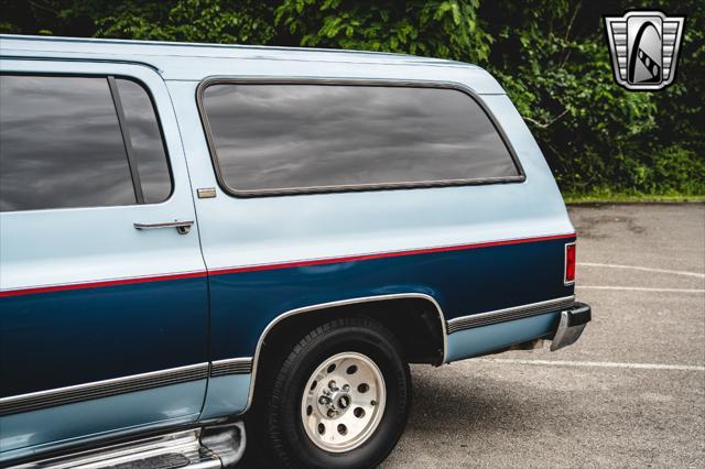 used 1991 Chevrolet Suburban car, priced at $19,000