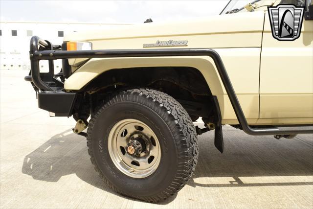 used 1990 Toyota Land Cruiser car, priced at $53,000