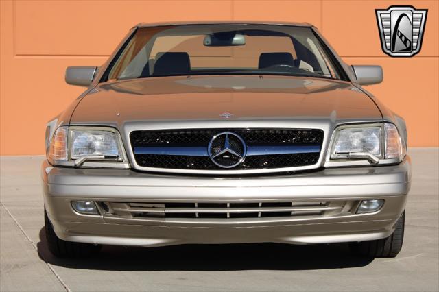 used 1997 Mercedes-Benz SL-Class car, priced at $11,000