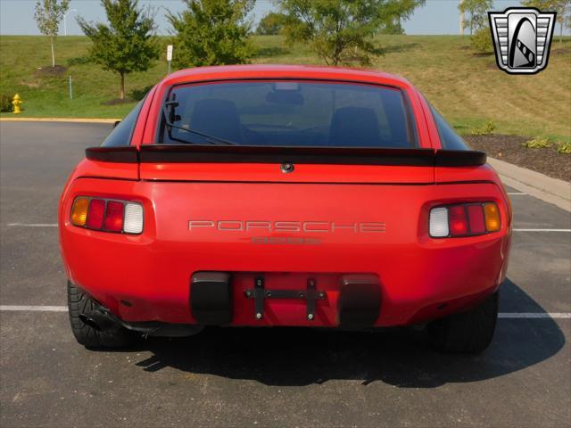 used 1986 Porsche 928 car, priced at $27,000