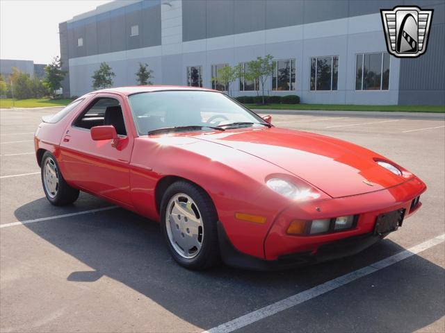 used 1986 Porsche 928 car, priced at $27,000