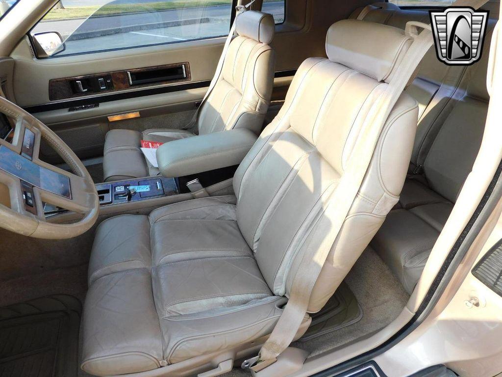 used 1989 Buick Riviera car, priced at $11,000