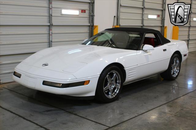 used 1992 Chevrolet Corvette car, priced at $13,500