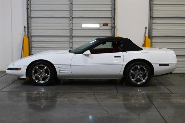 used 1992 Chevrolet Corvette car, priced at $13,500