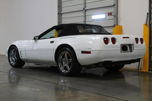 used 1992 Chevrolet Corvette car, priced at $13,500