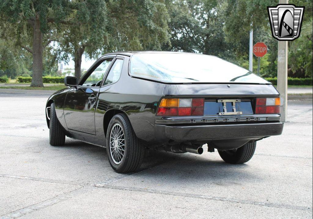 used 1982 Porsche 924 car, priced at $14,500