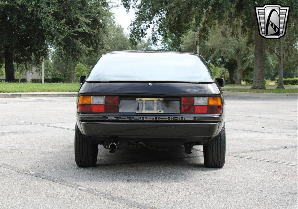 used 1982 Porsche 924 car, priced at $14,500