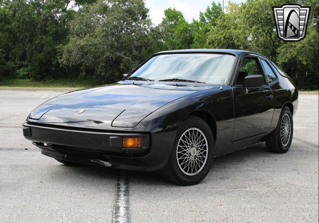 used 1982 Porsche 924 car, priced at $14,500