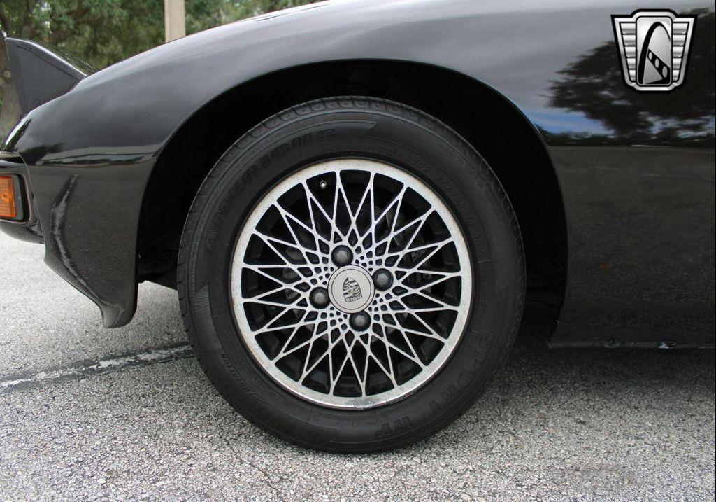 used 1982 Porsche 924 car, priced at $14,500