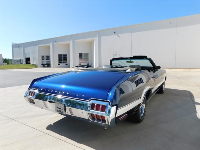 used 1972 Oldsmobile Cutlass Supreme car, priced at $52,000