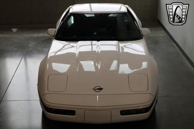 used 1992 Chevrolet Corvette car, priced at $20,000