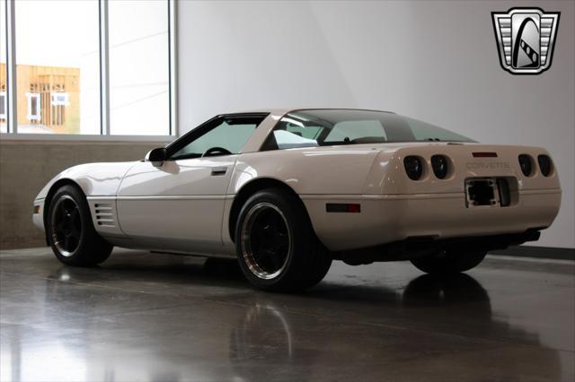 used 1992 Chevrolet Corvette car, priced at $20,000