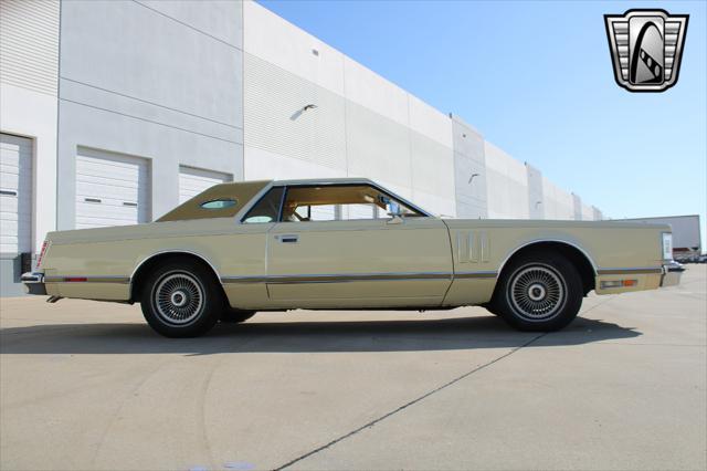 used 1977 Lincoln Continental car, priced at $10,500