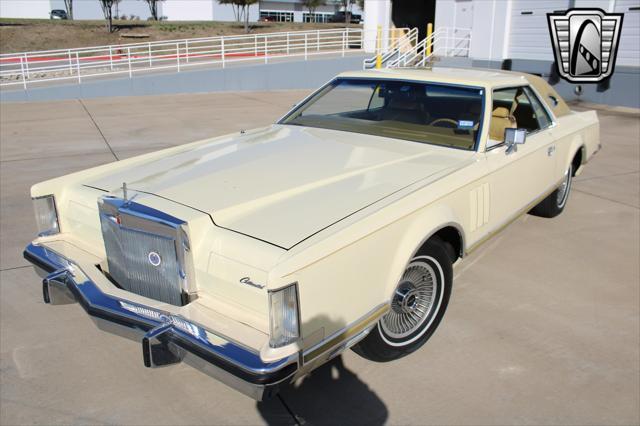 used 1977 Lincoln Continental car, priced at $10,500