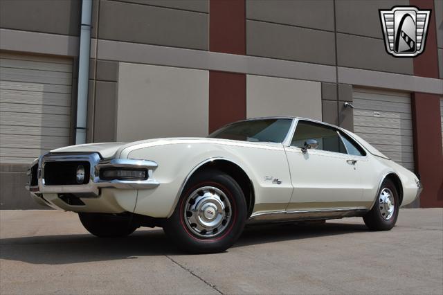 used 1968 Oldsmobile Toronado car, priced at $40,000