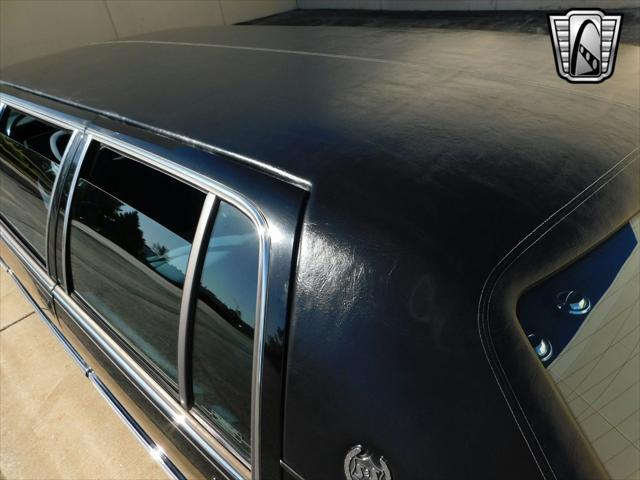 used 1993 Cadillac Fleetwood car, priced at $12,000