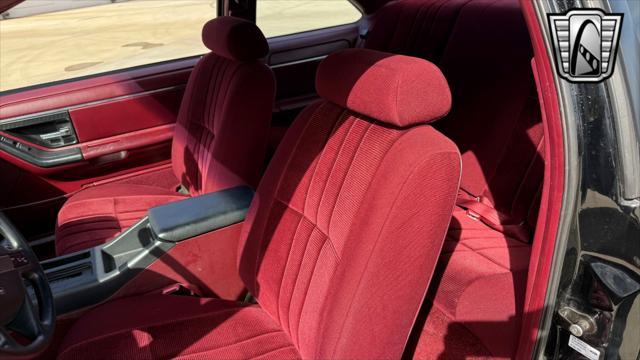 used 1989 Ford Thunderbird car, priced at $13,000