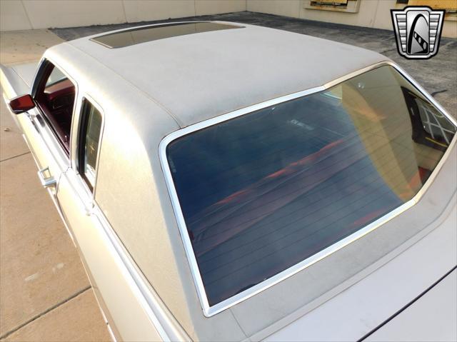 used 1976 Lincoln Continental car, priced at $17,000