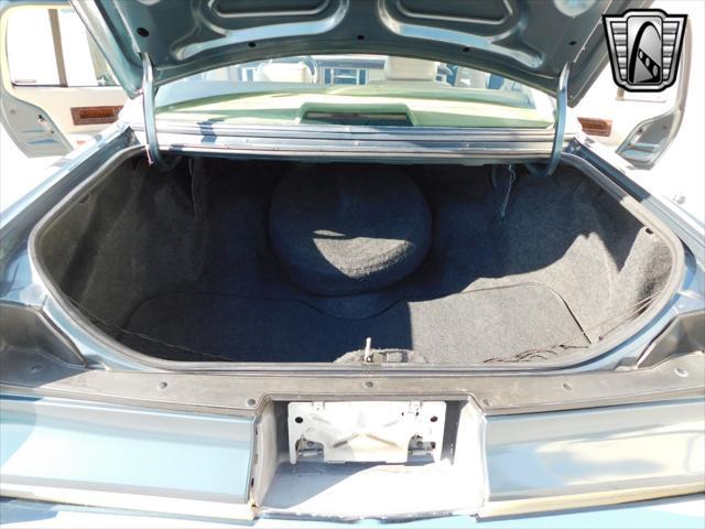 used 1995 Cadillac Fleetwood car, priced at $15,500