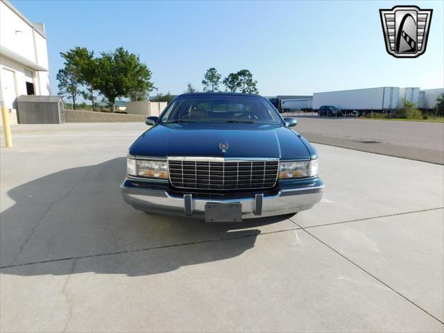 used 1995 Cadillac Fleetwood car, priced at $15,500