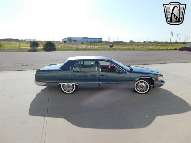 used 1995 Cadillac Fleetwood car, priced at $15,500