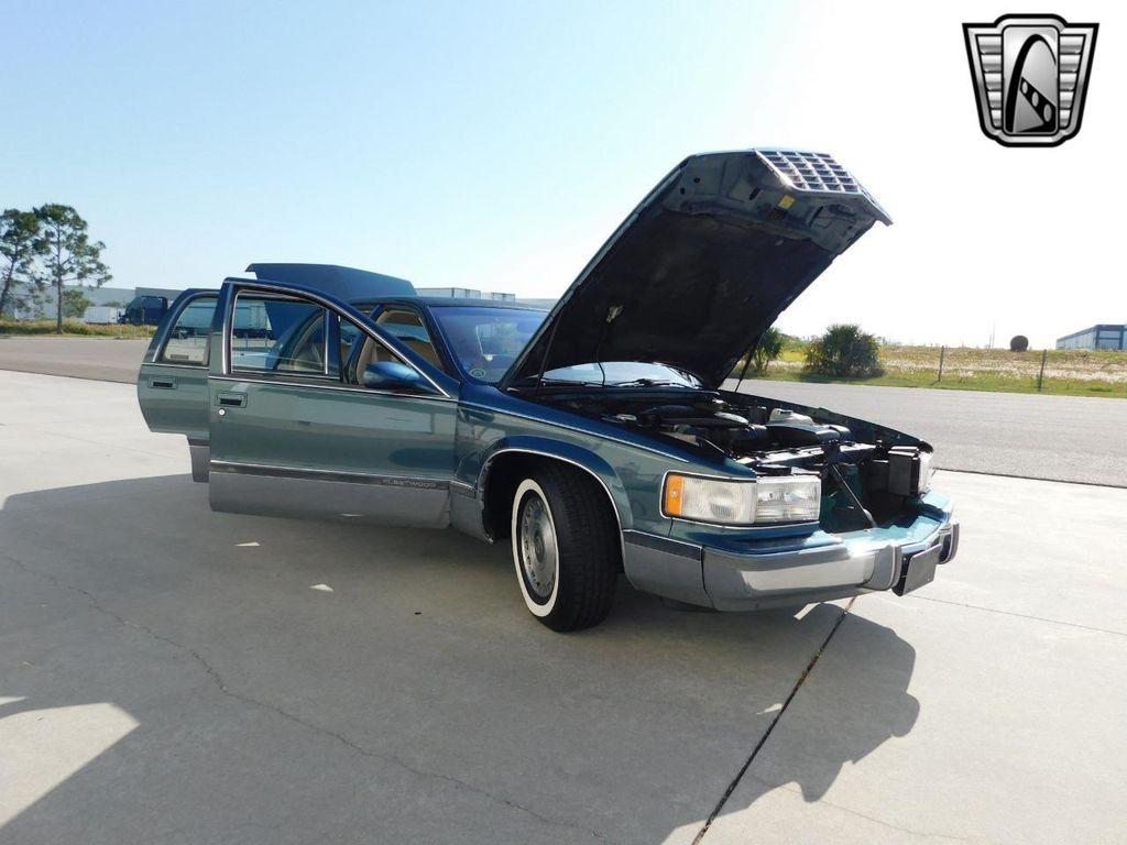 used 1995 Cadillac Fleetwood car, priced at $15,500